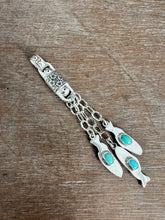 Load image into Gallery viewer, Three fishes pendant
