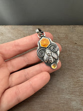 Load image into Gallery viewer, Bee pendant 2
