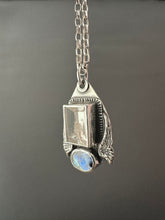 Load image into Gallery viewer, Quartz wing necklace
