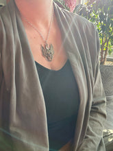 Load image into Gallery viewer, Kitty Pet with Large wings
