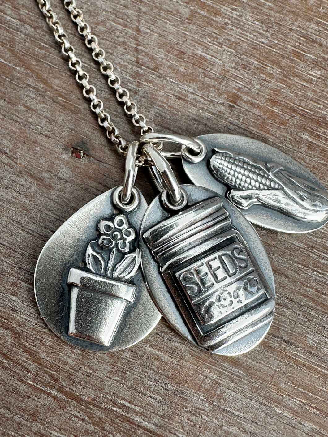 A gardeners charm set