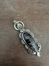 Load image into Gallery viewer, Hypersthene pendant
