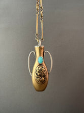 Load image into Gallery viewer, Brass paper clip chain
