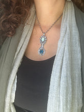 Load image into Gallery viewer, Angel with Aquamarine and Apatite
