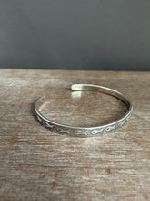 Load image into Gallery viewer, Sterling silver fish cuff bracelet
