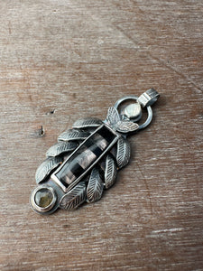 Hypersthene and feathers pendant