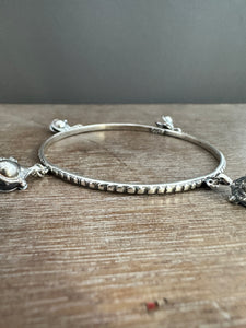 Sterling silver patterned Jingle bangle