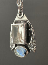 Load image into Gallery viewer, Quartz wing necklace
