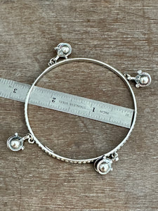 Sterling silver patterned Jingle bangle