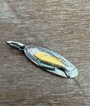 Load image into Gallery viewer, Golden Fish 1
