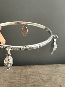 Sterling silver patterned Jingle bangle