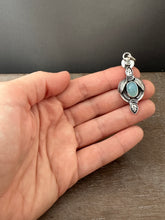 Load image into Gallery viewer, Icy blue feather pendant
