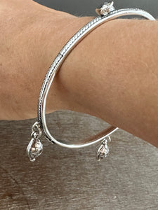 Sterling silver patterned Jingle bangle