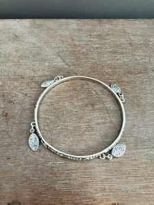 Sterling silver patterned Jingle bangle