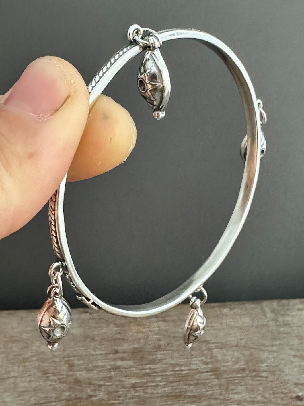 Sterling silver patterned Jingle bangle