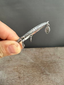 Sterling silver patterned Jingle bangle