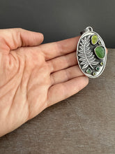 Load image into Gallery viewer, Spring Fern pendant
