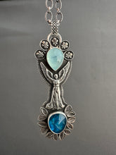 Load image into Gallery viewer, Angel with Aquamarine and Apatite
