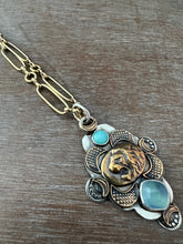 Load image into Gallery viewer, Brass paper clip chain
