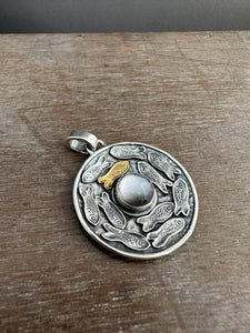 Silver fish parable pendant with abalone