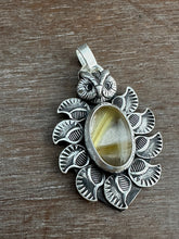 Load image into Gallery viewer, Rutilated Quartz Owl
