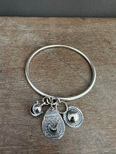 Load image into Gallery viewer, Sterling silver Jingle bangle
