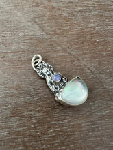 Load image into Gallery viewer, Mysterious Woman Pendant
