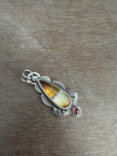 Load image into Gallery viewer, Agate with sunset colors pendant
