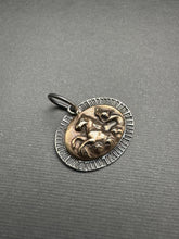 Load image into Gallery viewer, Hippocampus pendant 1
