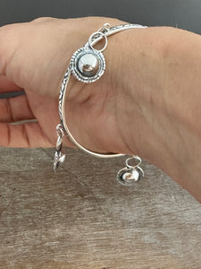 Sterling silver patterned Jingle bangle