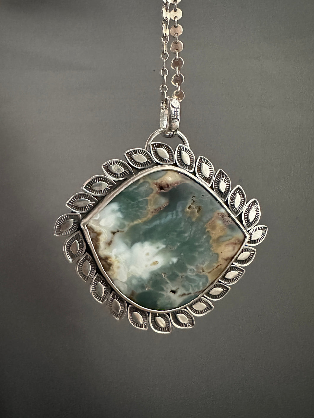 Large Prudent Heart Agate Pendant
