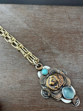 Load image into Gallery viewer, Unique Matte Brass Chain
