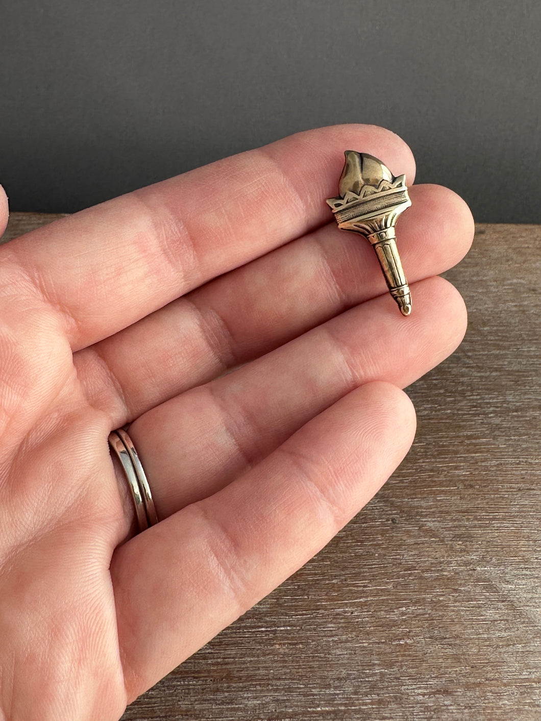 Torch pin, scatter pin, lapel pin, tack pin