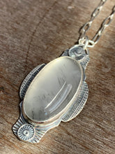Load image into Gallery viewer, Smokey quartz pendant
