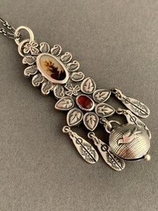 Dendritic agate and garnet jingle necklace