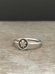 Abstract leaf stacking ring