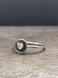 Round heart ring