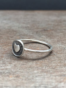 Round heart ring