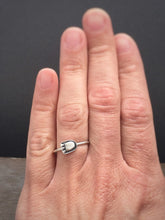 Load image into Gallery viewer, Sterling silver Bear paw ring
