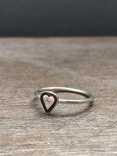 Load image into Gallery viewer, Silver heart ring
