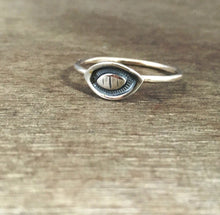 Load image into Gallery viewer, sterling silver eye ring
