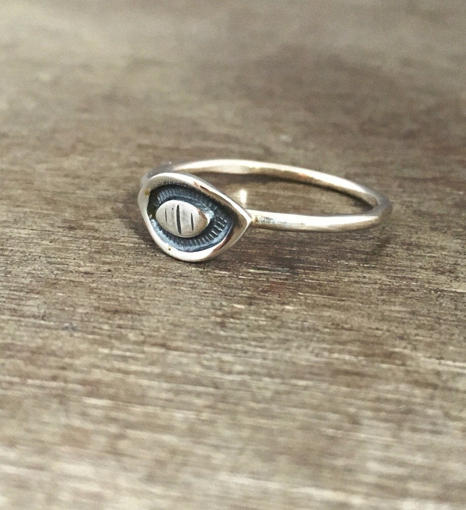 Sterling silver eye ring