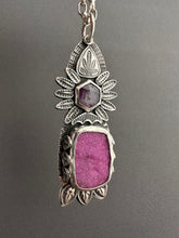 Load image into Gallery viewer, Cobalto Calcite and Ruby Medallion
