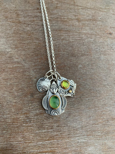 Serpentine and Peridot Charm Collection Set in 22k gold