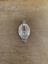 Load image into Gallery viewer, Owl pendant - rhodolite garnet and labradorite
