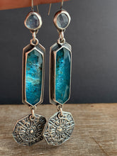 Load image into Gallery viewer, Apatite and moonstone earrings with dangling mandala
