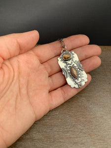 Owl pendant - Dendritic agate and chocolate moonstone