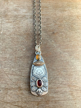 Load image into Gallery viewer, Mossy agate and garnet bear pendant
