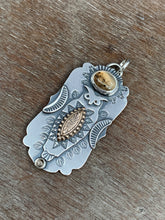 Load image into Gallery viewer, Owl pendant - Dendritic agate and chocolate moonstone
