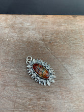Load image into Gallery viewer, Dragon Vein  Agate pendant
